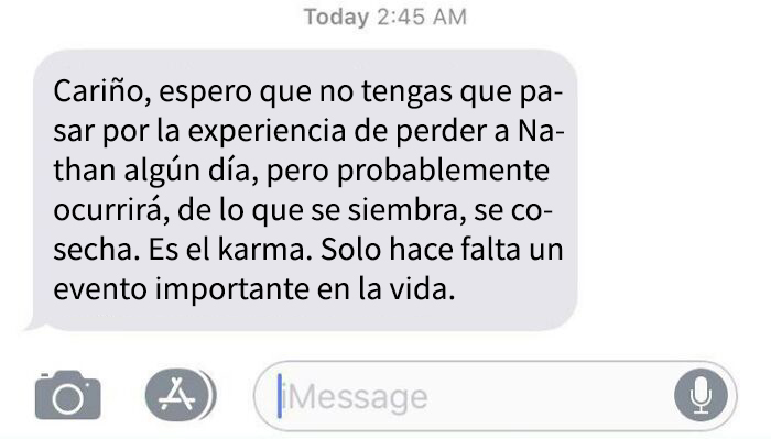 Un mensaje de texto de mi padre, que me ha culpado de todos sus problemas matrimoniales con mi madre desde que tenía 9 años. Me envió esta joya mientras mi marido estaba de servicio