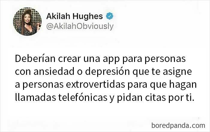 Tweet sobre las experiencias de los millennials sugiriendo una app para ansiosos que necesiten ayuda con llamadas y citas.