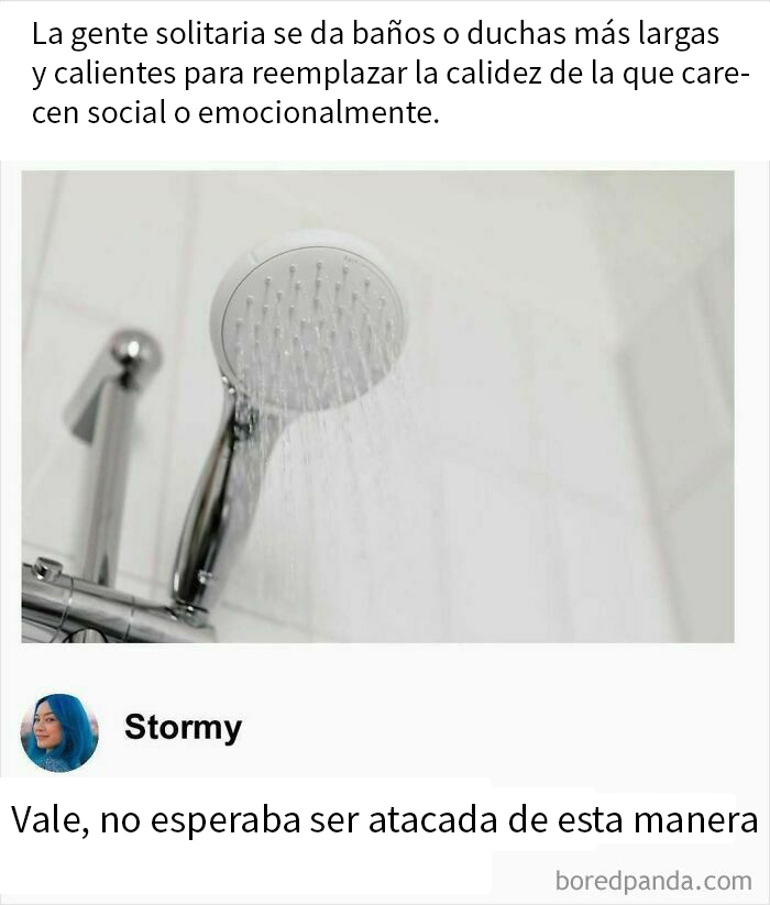 Ducha con meme sarcástico sobre personas solitarias buscando calidez emocional.